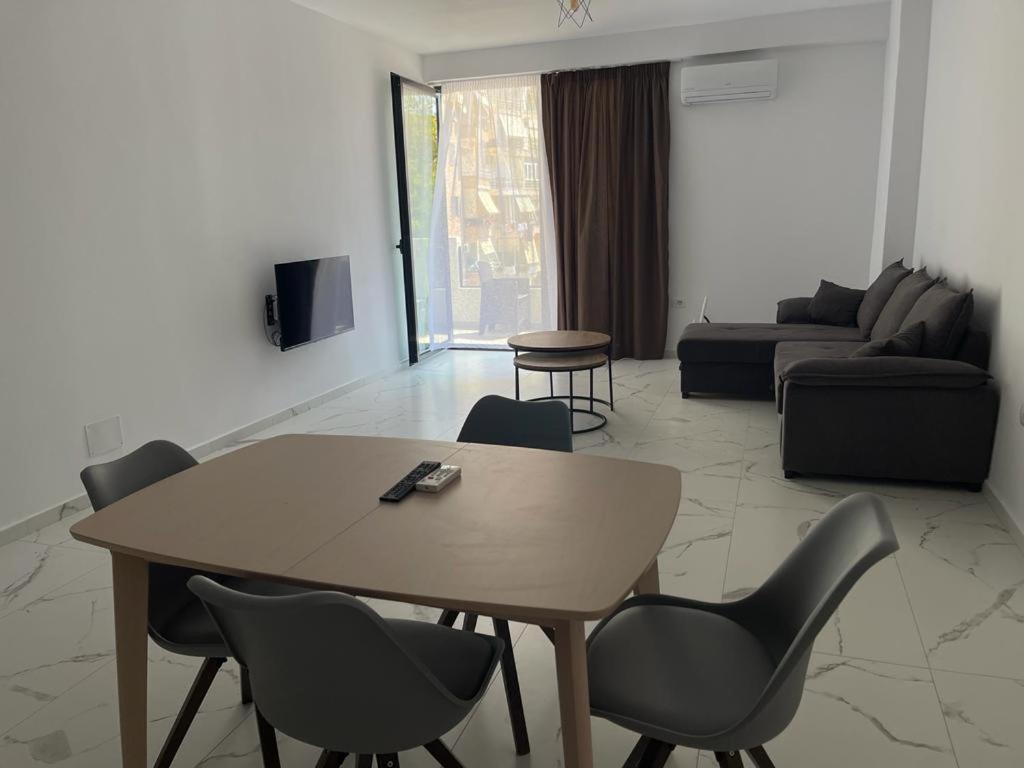 Sunrose Residences Sarandë 외부 사진